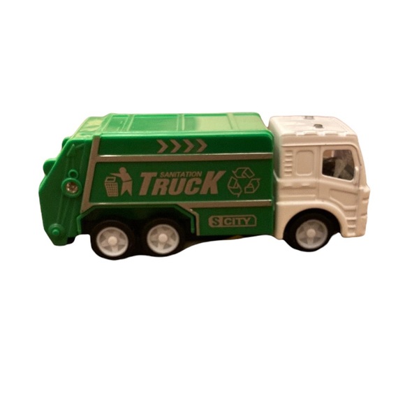 ⚜️Toy Car: Green Sanitation Truck! NWT! - Picture 1 of 5